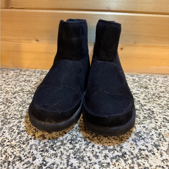 Girls  Black Suede Ankle Boots Old Navy Size - Picture 1 of 7